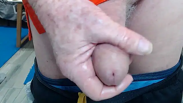 Snapshot of rockpoint69 chatting on March 6, 12:23 pm rockpoint69 online show from March 6, 12:23 pm