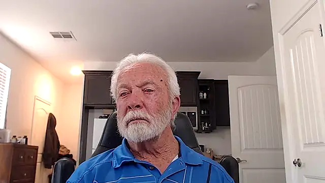 Snapshot of rockpoint69 chatting on April 8, 10:54 pm rockpoint69 online show from April 8, 10:54 pm