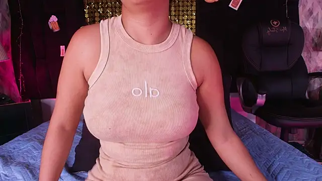 Snapshot of shelsyloreds chatting on September 24, 11:57 am shelsyloreds online show from September 24, 11:57 am