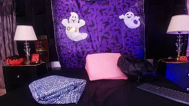 Snapshot of shelsyloreds chatting on October 12, 12:04 pm shelsyloreds online show from October 12, 12:04 pm