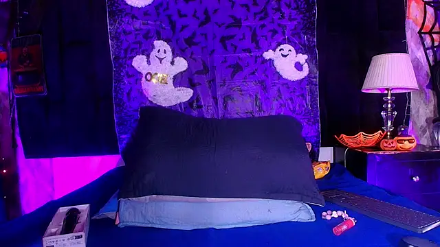 Snapshot of shelsyloreds chatting on October 15, 12:05 pm shelsyloreds online show from October 15, 12:05 pm