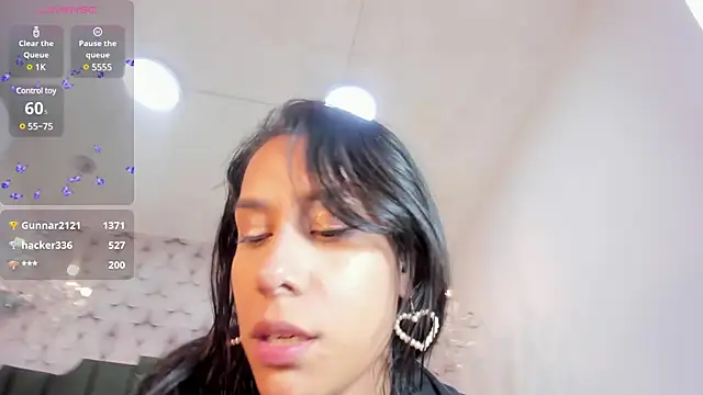 PilarJones  online show from January 8, 6:20 pm
