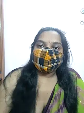 Snapshot of lovely-latha chatting on January 7, 11:05 am lovely-latha online show from January 7, 11:05 am