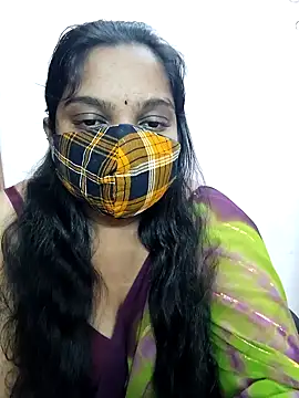 Snapshot of lovely-latha chatting on January 7, 3:33 pm lovely-latha online show from January 7, 3:33 pm