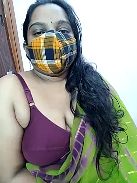 Snapshot of lovely-latha chatting on January 7, 7:06 pm lovely-latha online show from January 7, 7:06 pm