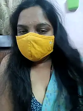 Snapshot of lovely-latha chatting on March 18, 9:31 am lovely-latha online show from March 18, 9:31 am