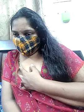 Snapshot of lovely-latha chatting on October 8, 5:27 am lovely-latha online show from October 8, 5:27 am