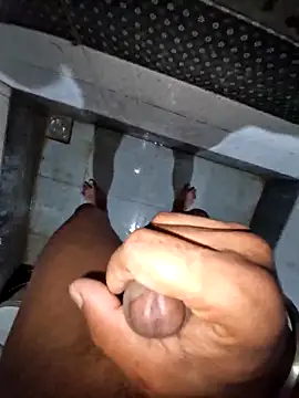 breejs online show from March 28, 2:22 am