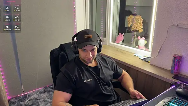 michaelbradleu online show from July 10, 7:49 pm