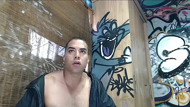 Snapshot of Justin_Frank chatting on May 9, 4:45 pm Justin Frank online show from May 9, 4:45 pm