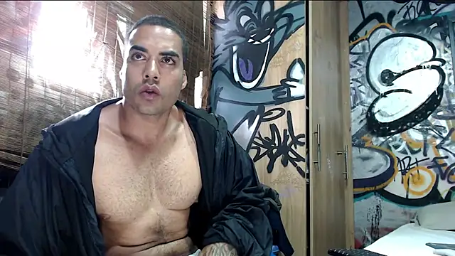 Snapshot of Justin_Frank chatting on May 19, 8:15 pm Justin Frank online show from May 19, 8:15 pm