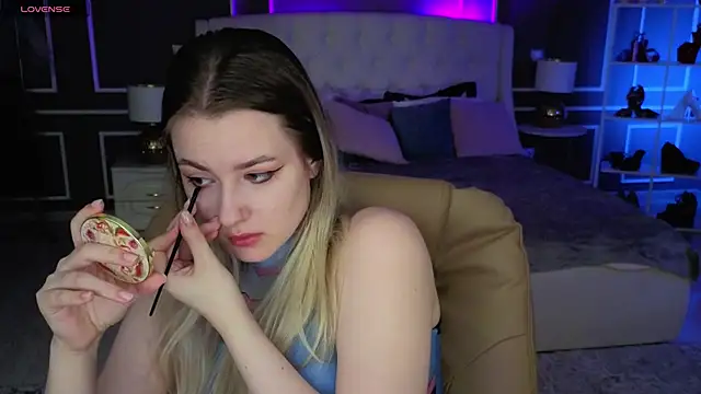 elinanortas online show from October 27, 1:09 am