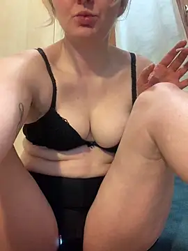 Snapshot of vanda26hot chatting on April 23, 9:30 am vanda26hot online show from April 23, 9:30 am
