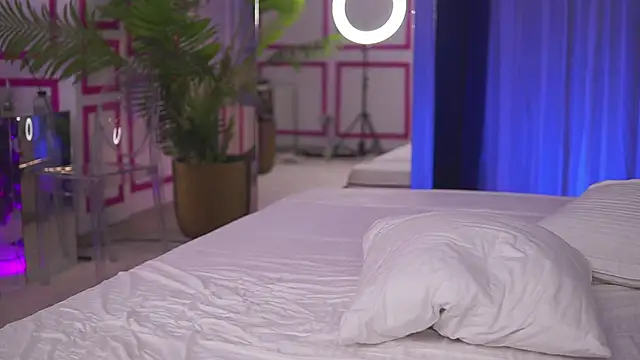 AshleySinn online show from December 16, 11:50 pm