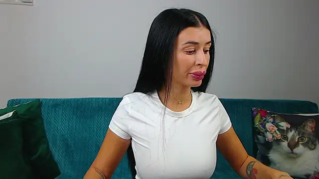 SaraDaisy online show from September 30, 4:56 pm