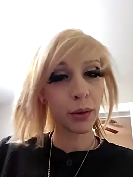 Snapshot of AmethystFoxx chatting on January 17, 4:04 pm AmethystFoxx online show from January 17, 4:04 pm