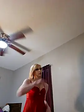 Snapshot of AmethystFoxx chatting on February 13, 6:05 pm AmethystFoxx online show from February 13, 6:05 pm