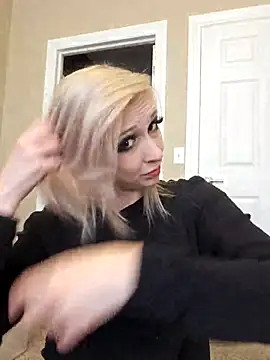 Snapshot of AmethystFoxx chatting on September 21, 7:26 pm AmethystFoxx online show from September 21, 7:26 pm