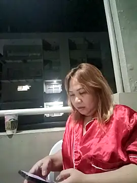 Snapshot of Sweet_asian_kylie chatting on February 27, 6:52 pm Sweet asian kylie online show from February 27, 6:52 pm