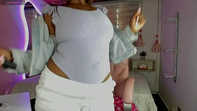 aleja17 xxx online show from September 24, 7:50 pm