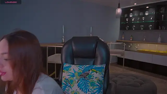 Snapshot of NaomiSainz chatting on October 9, 12:47 pm NaomiSainz online show from October 9, 12:47 pm