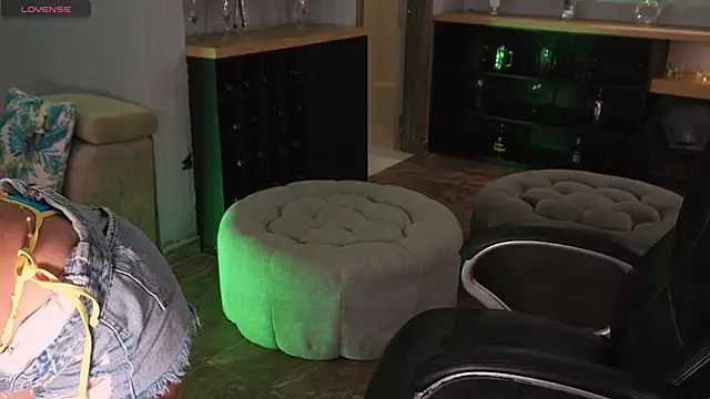 NaomiSainz online show from November 26, 12:50 pm