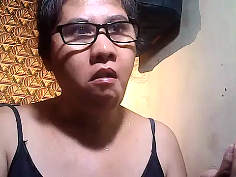 sweetsosie18 online show from December 21, 7:48 am