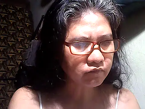 Snapshot of sweetsosie18 chatting on June 3, 8:03 pm sweetsosie18 online show from June 3, 8:03 pm