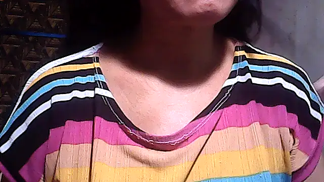 Snapshot of sweetsosie18 chatting on June 28, 2:34 pm sweetsosie18 online show from June 28, 2:34 pm