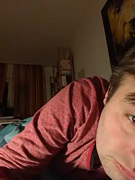 Snapshot of makau1 chatting on November 14, 5:28 am makau1 online show from November 14, 5:28 am