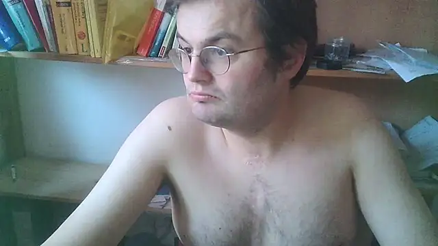 Snapshot of makau1 chatting on November 29, 2:53 pm makau1 online show from November 29, 2:53 pm