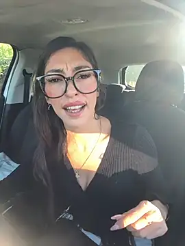 Snapshot of amanilouve chatting on December 18, 9:48 am amanilouve online show from December 18, 9:48 am