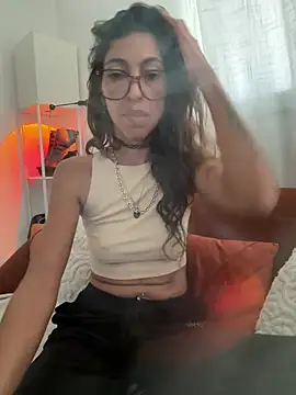 amanilouve online show from March 28, 10:26 am