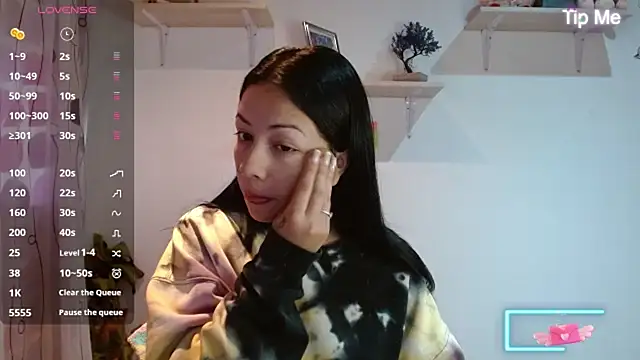 Snapshot of MadisonCambel chatting on December 6, 1:55 pm MadisonCambel online show from December 6, 1:55 pm