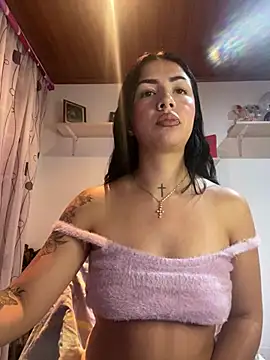 Snapshot of MadisonCambel chatting on January 13, 11:06 pm MadisonCambel online show from January 13, 11:06 pm