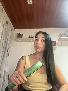 Snapshot of MadisonCambel chatting on March 1, 2:48 am MadisonCambel online show from March 1, 2:48 am