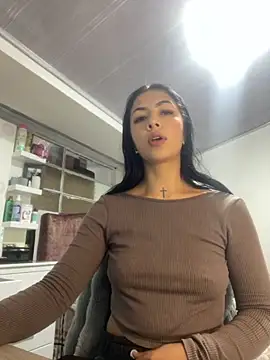 Snapshot of MadisonCambel chatting on October 15, 3:17 am MadisonCambel online show from October 15, 3:17 am