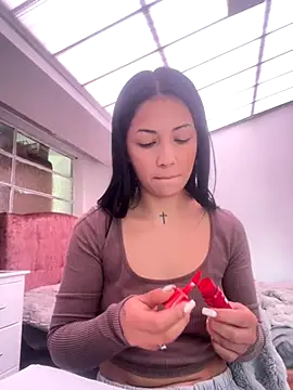 Snapshot of MadisonCambel chatting on November 4, 2:27 pm MadisonCambel online show from November 4, 2:27 pm