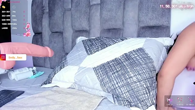 Snapshot of emily_fox1 chatting on March 5, 10:44 am emily fox1 online show from March 5, 10:44 am