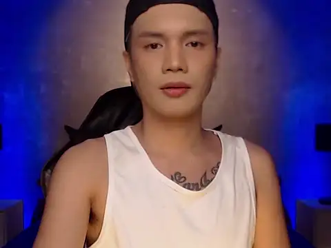 xjakolitox online show from May 10, 4:45 pm