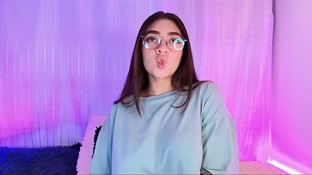 Snapshot of Samii_Evans chatting on February 6, 3:27 am Samii Evans online show from February 6, 3:27 am