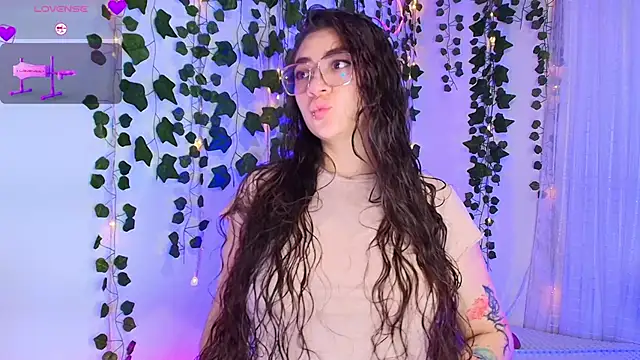 Snapshot of Samii_Evans chatting on January 17, 11:30 pm Samii Evans online show from January 17, 11:30 pm