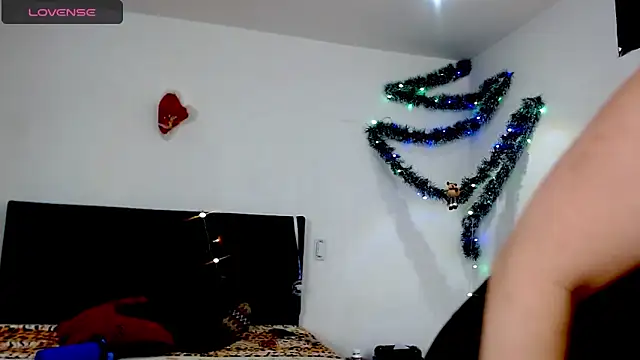 Snapshot of mussa_hott chatting on January 7, 9:57 pm mussa hott online show from January 7, 9:57 pm