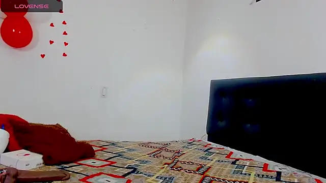 Snapshot of mussa_hott chatting on February 19, 10:20 pm mussa hott online show from February 19, 10:20 pm