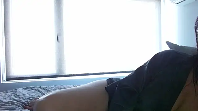 Linda1975 online show from June 20, 6:27 am