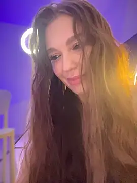Snapshot of Emma_Catt chatting on December 22, 6:48 pm Emma Catt online show from December 22, 6:48 pm