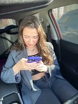 Snapshot of Emma_Catt chatting on March 16, 3:25 am Emma Catt online show from March 16, 3:25 am