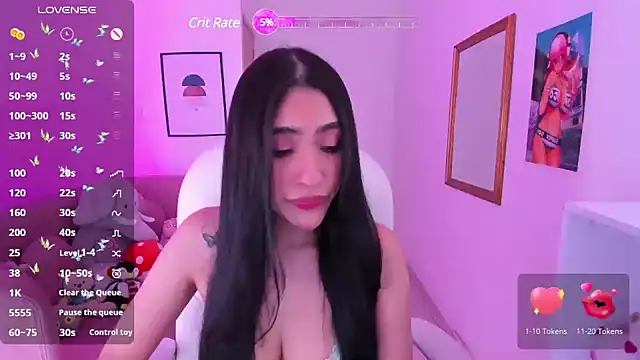 Snapshot of tatiana_prada chatting on December 6, 5:42 am tatiana prada online show from December 6, 5:42 am