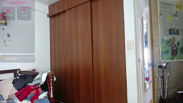 Moon lunita online show from October 16, 4:52 pm