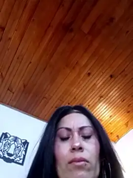 Tania mature online show from May 6, 5:18 pm